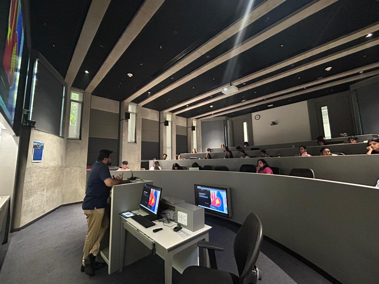 This is an example description for this item.